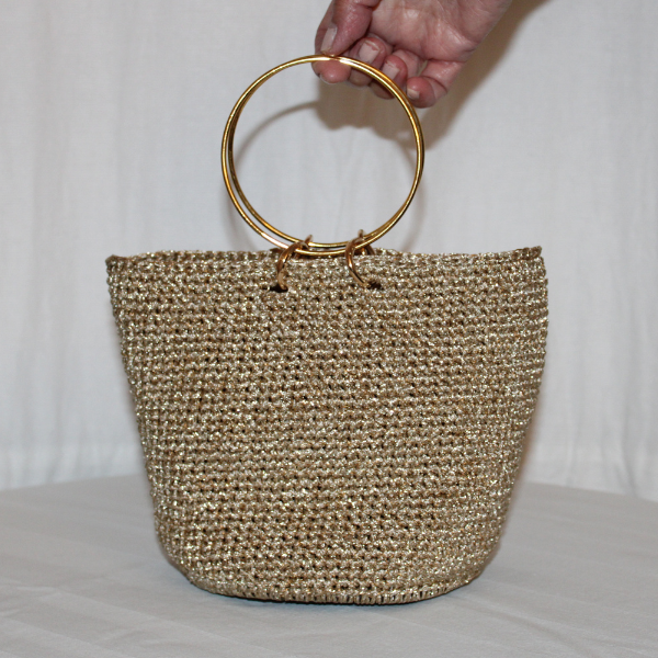 bolso-bombonera-dorado-asas-metal-1